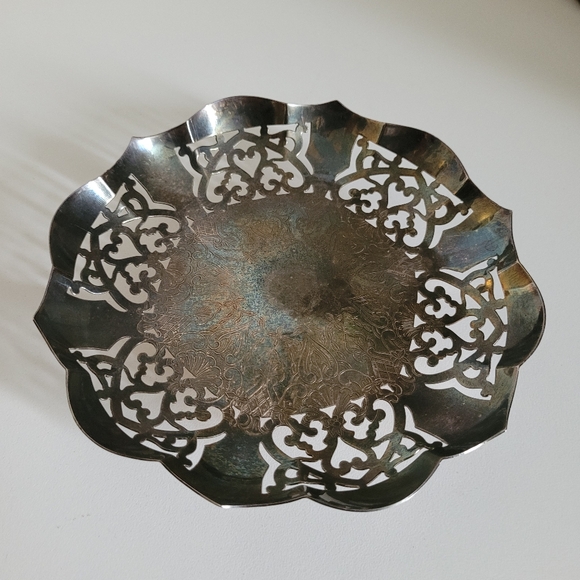 Vintage Silver Plated Pierced Footed Candy Dish - Picture 2 of 7